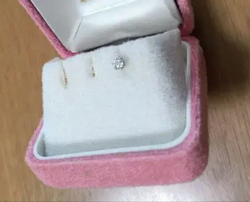 싱글 볼 다이아몬드 0.15ct 플라티나 귀걸이 한쪽