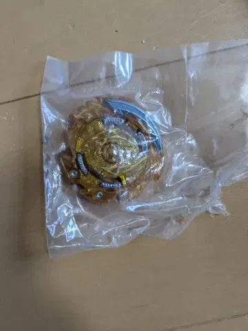 베이블레이드 버스트 홀로우 러그나로크