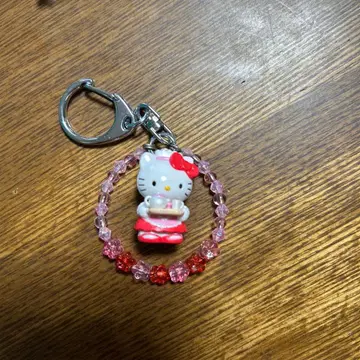 지역 한정 키티 헬로키티 레스토랑 한정 판매 웨이트리스 키링 비즈