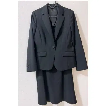 ANCHOR WOMAN PERSON'S 스트라이프 수트 셋업