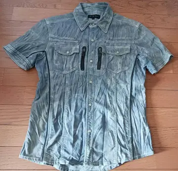 in the attic 반팔 데님풍 셔츠