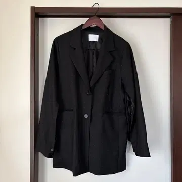 HARE 블랙 테일러드 자켓