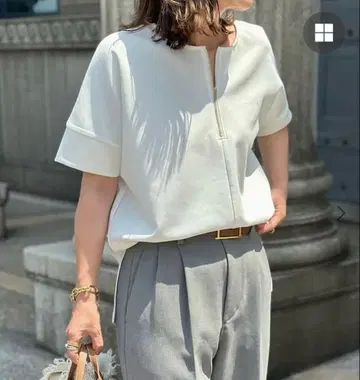 엠마 테일러 라이트 종이상자 키넥 돌먼 풀오버 화이트