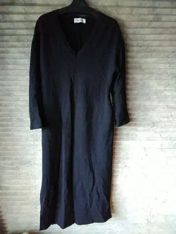 ZUCCA 주카 맨투맨 소재 원피스 사이드 슬릿 블랙 M