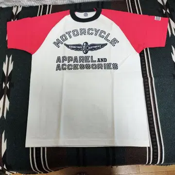 새상품 토이즈 맥코이 반팔 T셔츠 M