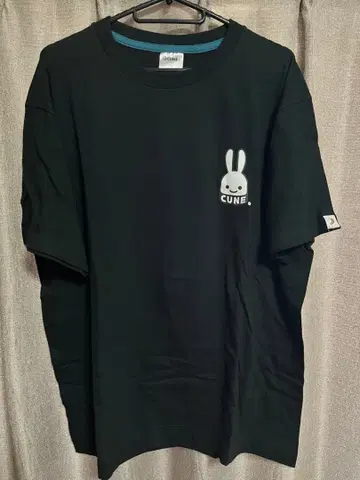 CUNE 토끼 프린트 T셔츠 블랙