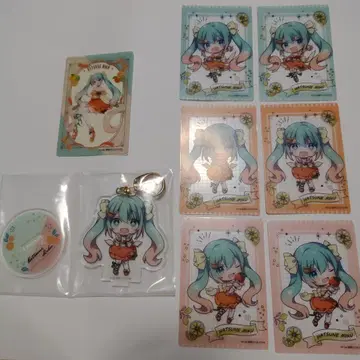 하츠네 미쿠 아크릴 키링 & 카드 세트