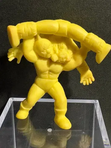 근육맨 지우개 파트 16 근육맨 vs 버팔로맨 ( A ) 노랑