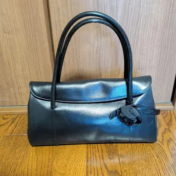 천연 가죽 세레모니 백 YUKIKO HANAI