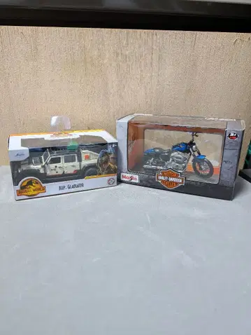 HARLEY DAVIDSON Nightster/ jeepGLADIATOR