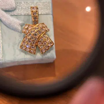 스와로브스키 펜던트 탑