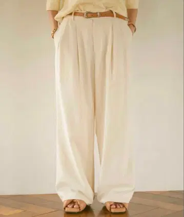 soerte 2 턱 화이트 와이드 슬랙스