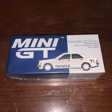 Mini GT 1076 Benz 190 E 2.3-16 #11 Senna