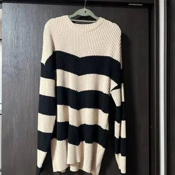 Rady 리브 오버 사이즈 스웨터 블랙과 베이지