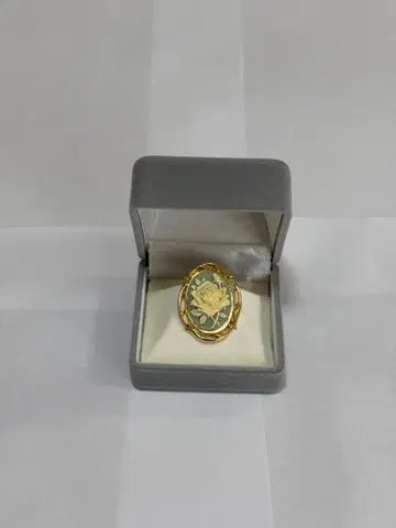 카메오 펜던트 참