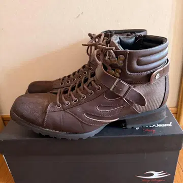 드래곤 비어드 브라운 부츠