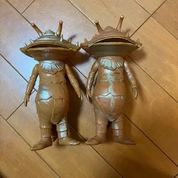 카네곤 2체 세트 1983년제