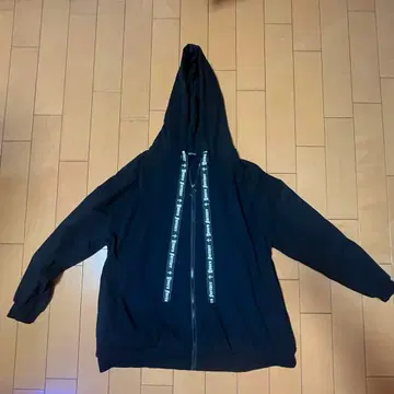 NOEMIE 집업 후드티