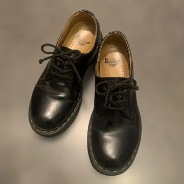 [ Dr. Martens ] 닥터마틴 3홀 UK5 24cm 상당
