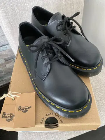 닥터마틴 통굽 3홀 1461 BEX UK5 블랙