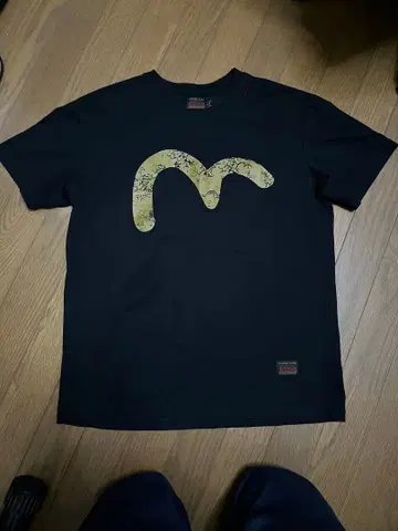 EVISU 블랙 T셔츠