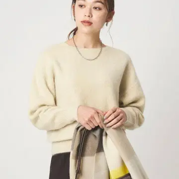 그린 레이블 릴랙싱 헤어리 니트 아이보리 모헤어