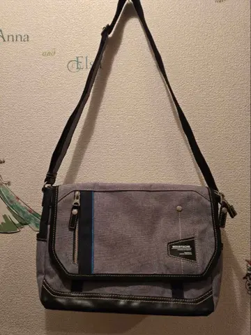 선착순*할인 협상 가능*미사용 MOUSTACHE 메신저 백