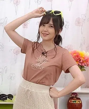 deicy Mon coup de coeur 티셔츠 모카 키토 아카리