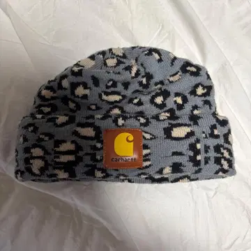 Carhartt 레오파드 무늬 니트 모자