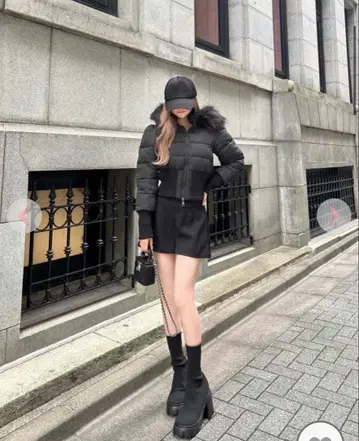 Rady 허리라인 숏 다운 코트