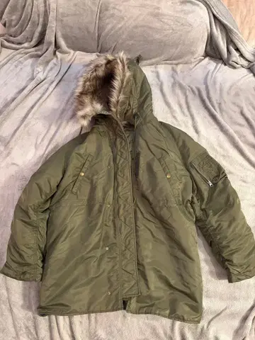 A New Class Casual 모즈 코트 올리브 색상