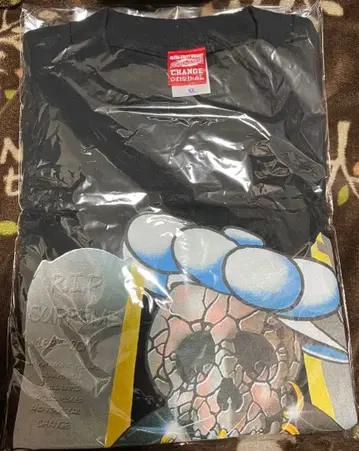 change GOLDEN SKULL S/S TOP ( Black )