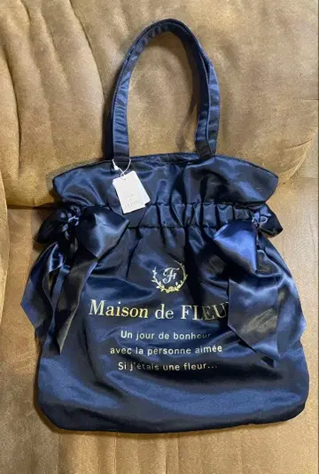 미사용 새상품 Maison de FLEUR 네이비 토트백