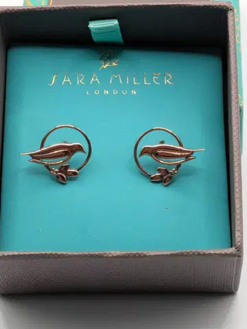 SARA MILLER 런던 새 모티브 골드 귀걸이 [ 컬렉션 정리 중 ]