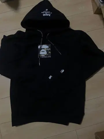 Aape 블랙 후드티 M 사이즈