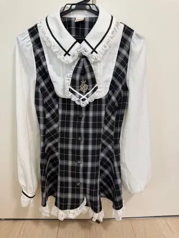 시크릿허니 넥타이 포함 라운드 컷 셋업 (체크 크로)