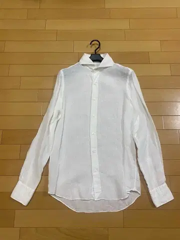 [ 새상품급 ] 피나모레 시모네 린넨 셔츠 화이트 사이즈 39