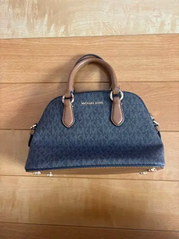 MICHAEL KORS, GUESS, STEVE MADDEN 3종 세트