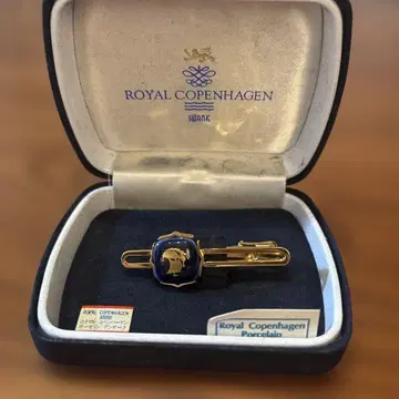 Royal Copenhagen 넥타이핀 도자기