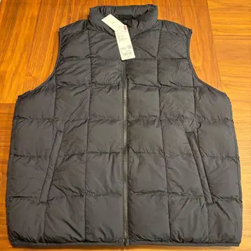 유니클로 퍼프테크 베스트 남성용 L 블랙 지퍼 아우터