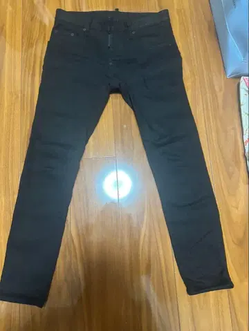 DSQUARED2 skater jean 사이즈 44