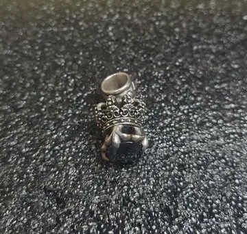 저스틴 데이비스 CROWNLET 펜던트 탑