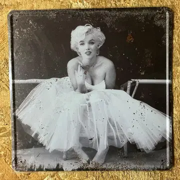 대형 마릴린 몬로 흑백 사진 양철 간판