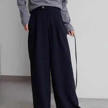 미사용 택 포함 Omekashi 턱 와이드 슬랙스 네이비 38 사이즈