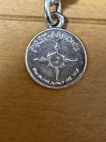 퍼스트 애로우즈 탑P-007