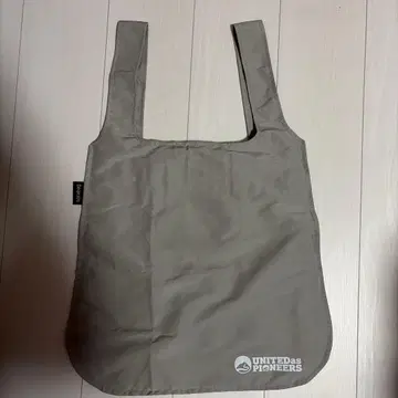 UNITED as PIONEERS 에코백 그레이 or 카키?