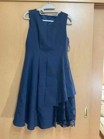 네이비 비대칭 드레스 레이스 스커트