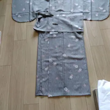 그레이 꽃무늬 니부시키 기모노
