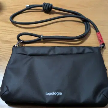 topologie 블랙 사코슈