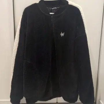 ZOO YORK 플리스 자켓 L 사이즈 블랙 화이트 즈 요크